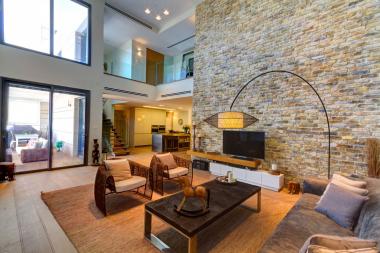 חדר מגורים לופט הוד השרון