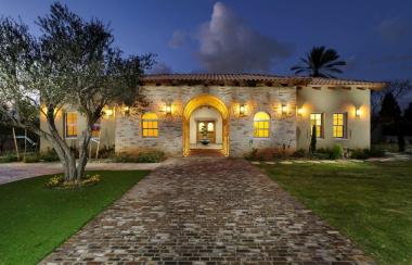 וילה בסגנון טוסקני מיוחדת במינה