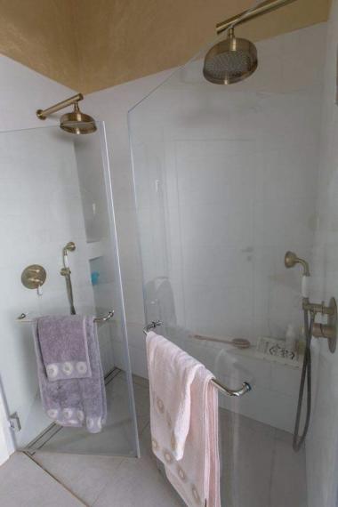 מקלחת זוגית וייב צרפתית