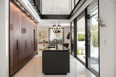 מטבח רחב ומאובזר