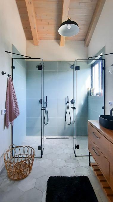 מקלחת הורים נורדית מפנקת ומרווחת