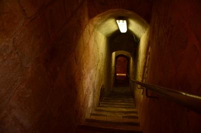 קבר שמואל הנביא  נבי סמואל מעלה המדרגות