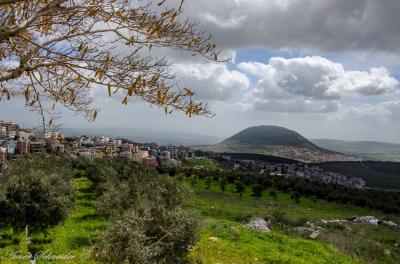 עין מאהל עין מאהל
