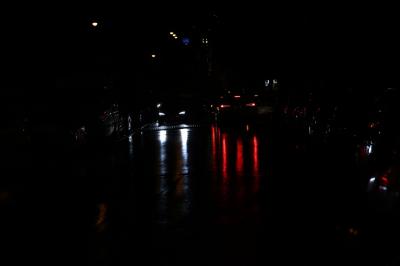 תאורת רחוב רטובה ומהממת