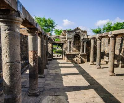 בית הכנסת העתיק באום אל קנאטיר בית הכנסת העתיק באום אל קנאטיר