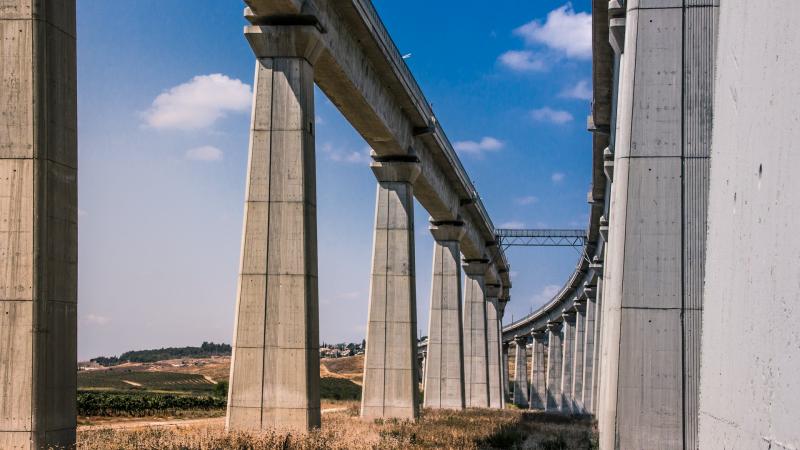 גשרי רכבת ענקיים