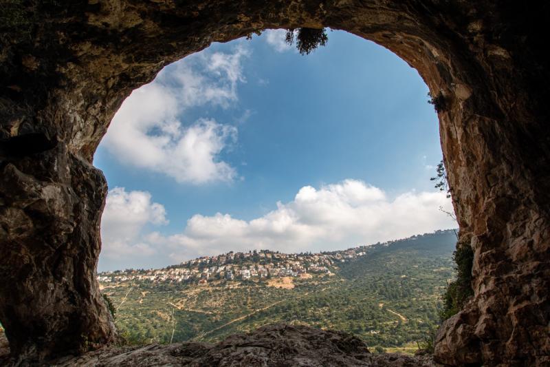 מערת אורנית