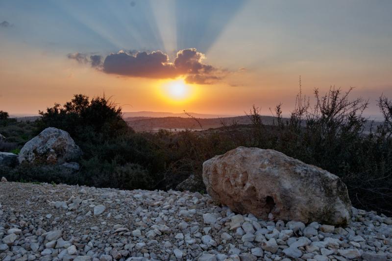 שקיעה מגבעת הנשיקות