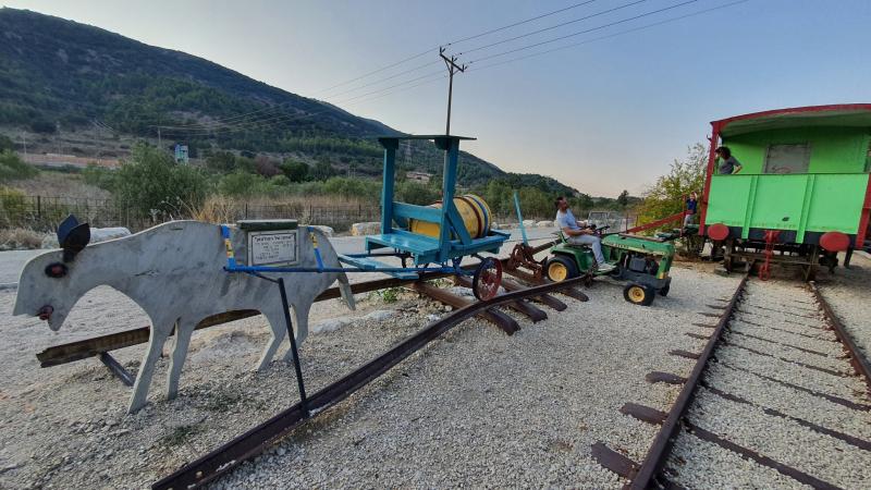 מיצג של רכבת העמק בתחנה 